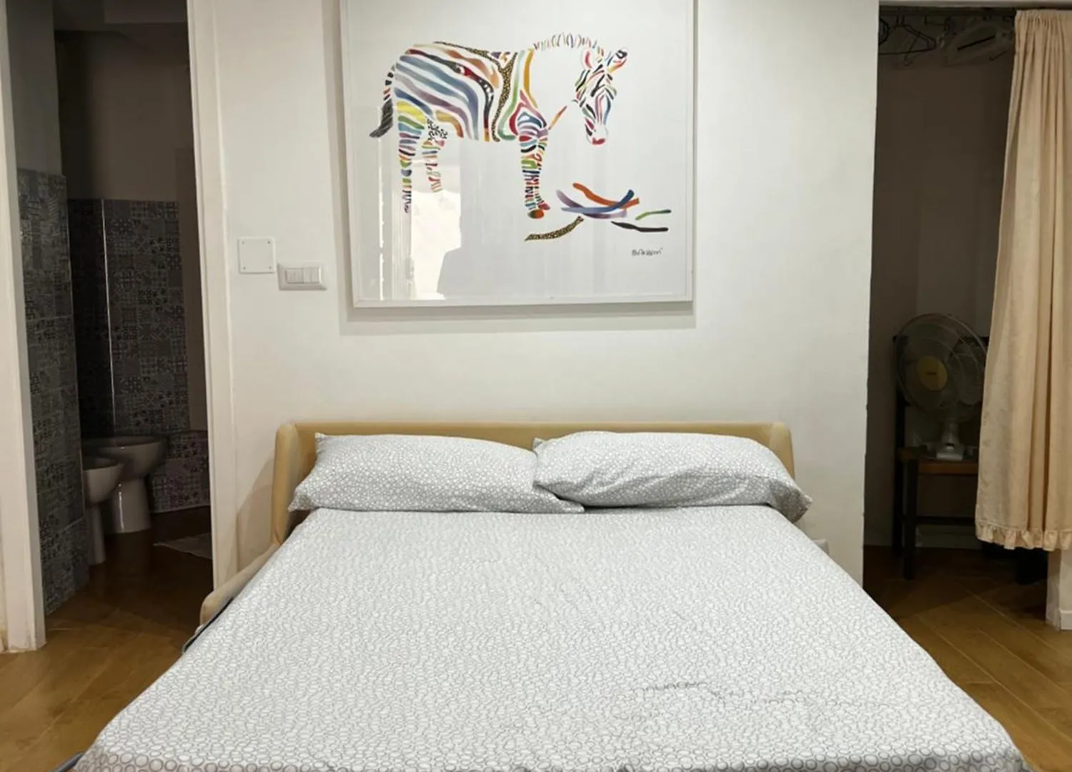Tiny Bedsit Room Rome Apartment