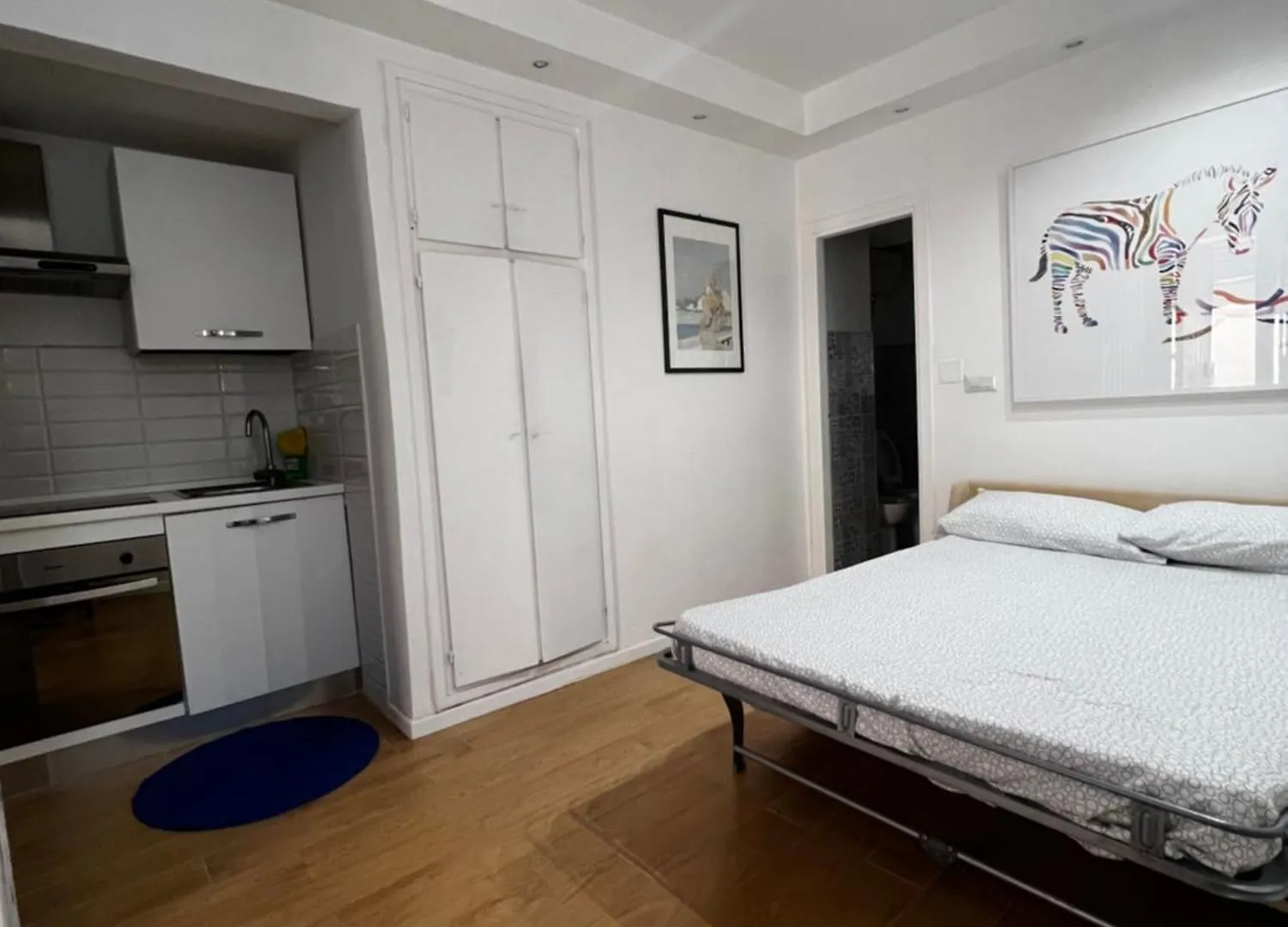 Tiny Bedsit Room Rome