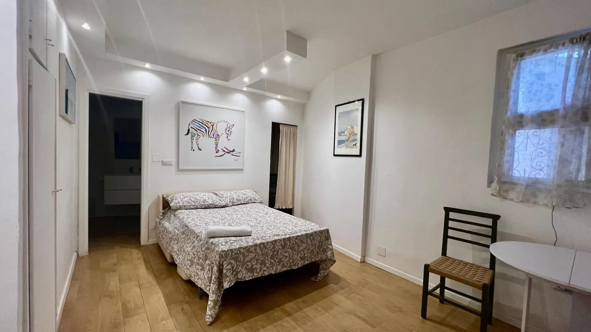 Tiny Bedsit Room Rome 0*,  Italy